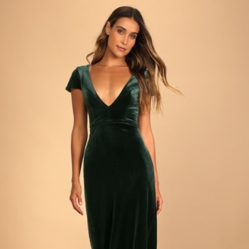 Feeling Flawless Emerald Green Velvet V-Neck Maxi Dress